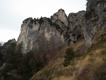 18 2012-04-09 monte Corno Ledro 1730 099